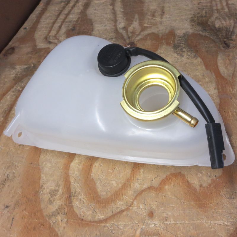 lancia delta vasca vaschetta bacinella contenitore contenitrice acqua radiatore