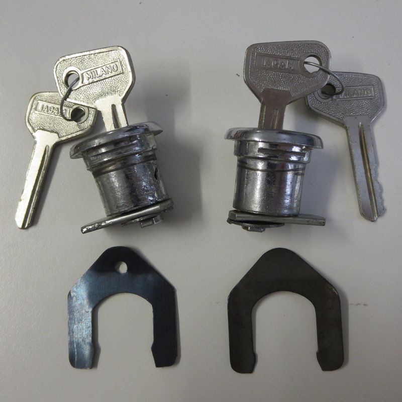 coppia kit set serie chiave chiavi maserati bora lock door key keys pair cilindretto cilindretti
